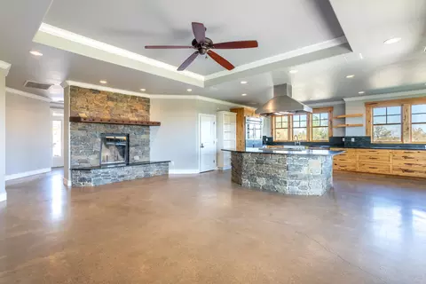 15185 Diggins Way, Redding, CA 96001 photo 7