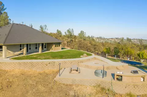 15185 Diggins Way, Redding, CA 96001 photo 38