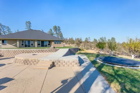 15185 Diggins Way, Redding, CA 96001 photo 32
