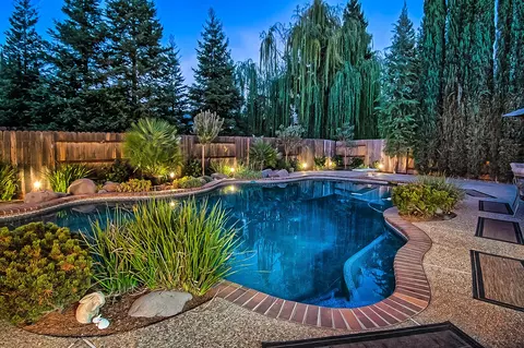 3400 Forest Hills Ct, Redding, CA 96002 photo 4