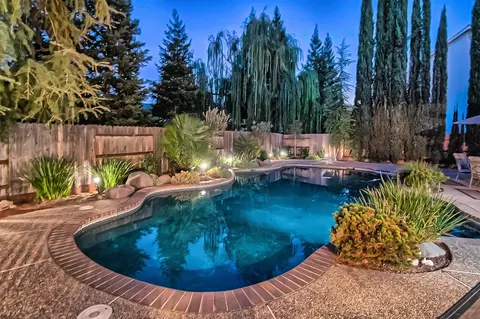 3400 Forest Hills Ct, Redding, CA 96002 photo 11