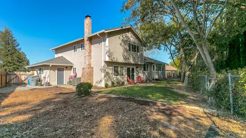 279 Onyx Ct, Redding, CA 96003 photo 28
