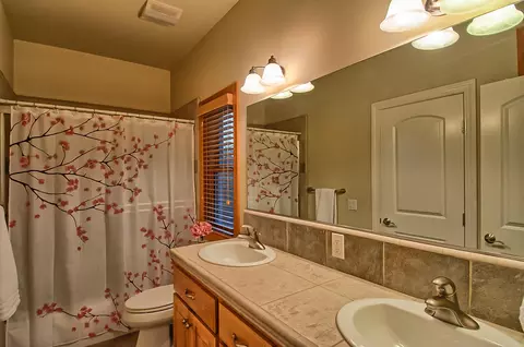 14015 Christian Way, Redding, CA 96003 photo 17