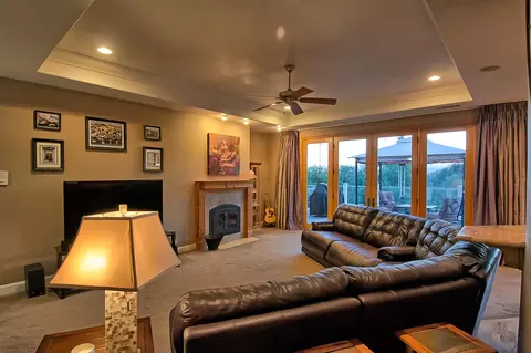 14015 Christian Way, Redding, CA 96003 photo 3