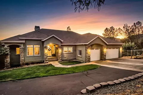 14015 Christian Way, Redding, CA 96003 photo 1