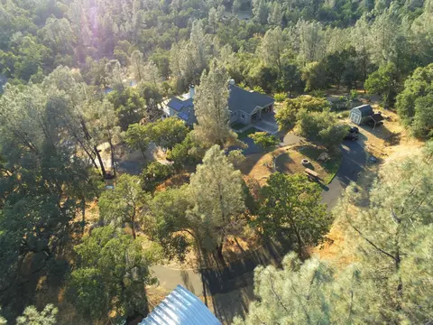 14015 Christian Way, Redding, CA 96003 photo 32
