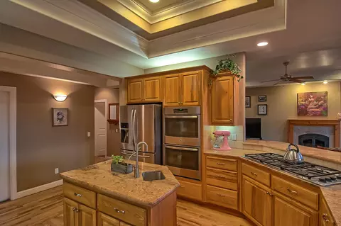14015 Christian Way, Redding, CA 96003 photo 9