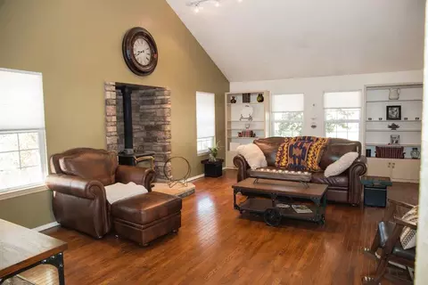 8056 Gold Run Rd, Redding, CA 96001 photo 8