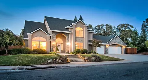 2908 Forest Hills Dr, Redding, CA 96002 photo 3