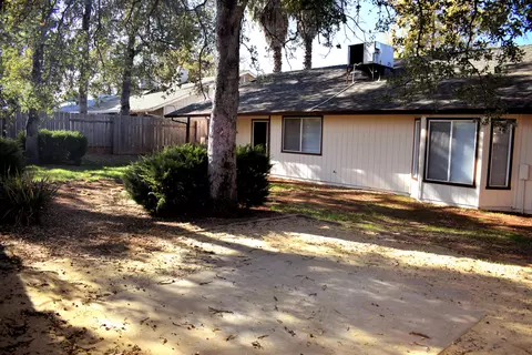 1943 Trumpet Dr, Redding, CA 96003 photo 9