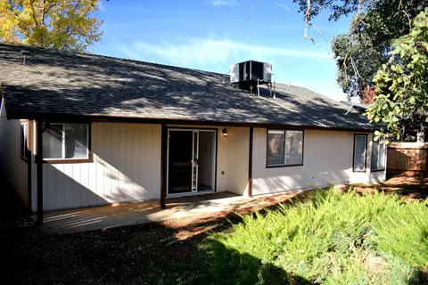1943 Trumpet Dr, Redding, CA 96003 photo 7
