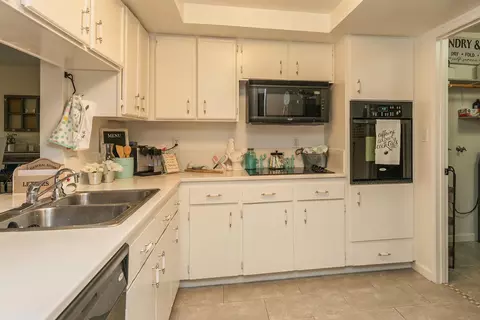 1949 Bechelli Ln, Redding, CA 96002 photo 17