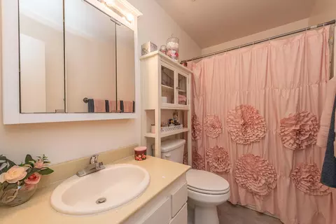 1949 Bechelli Ln, Redding, CA 96002 photo 22