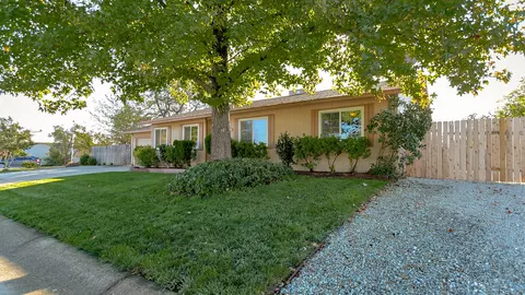 4263 Bradley Dr, Redding, CA 96003 photo 12