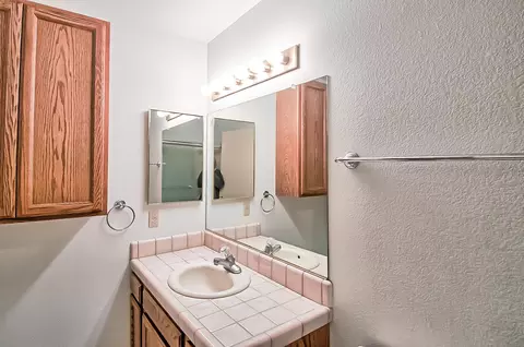 3622 Canterbury Dr, Redding, CA 96002 photo 22