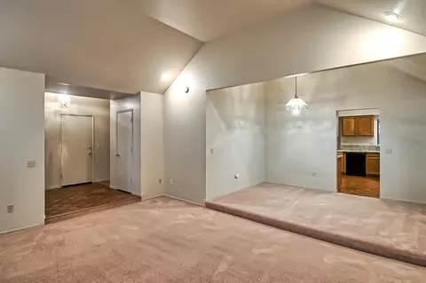 3622 Canterbury Dr, Redding, CA 96002 photo 6