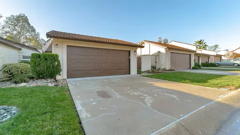 739 Flower Ash Ln, Redding, CA 96003 photo 3