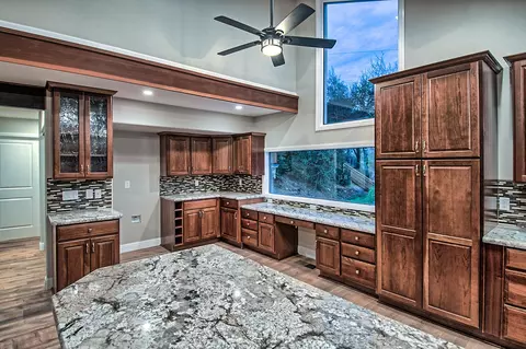 1470 Barbara Rd, Redding, CA 96003 photo 8