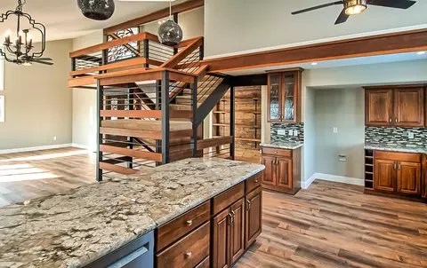 1470 Barbara Rd, Redding, CA 96003 photo 3