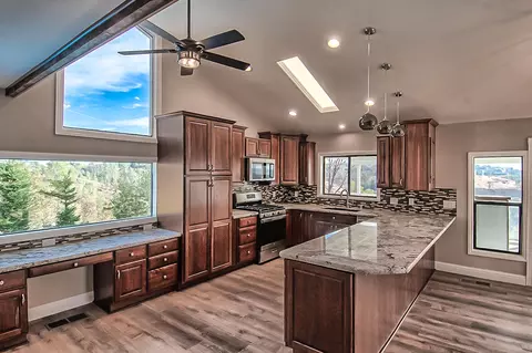1470 Barbara Rd, Redding, CA 96003 photo 7