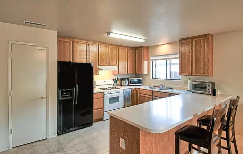 1713 Sterling Dr, Redding, CA 96003 photo 3