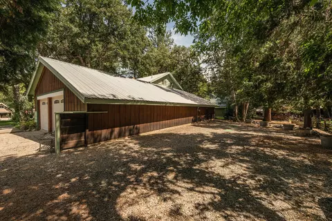 110 Pine Ln, Coffee Creek, CA 96091 photo 34