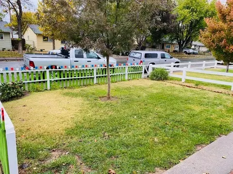 3237 Daisy St, Anderson, CA 96007 photo 3