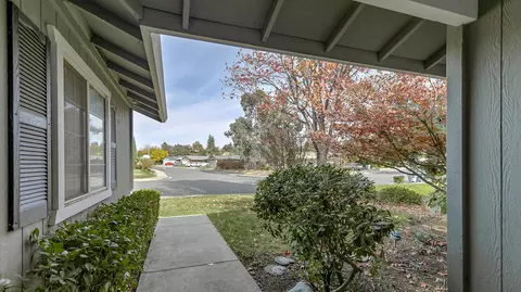 984 Partridge Dr, Redding, CA 96003 photo 5