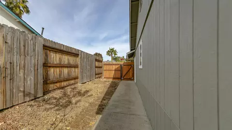 984 Partridge Dr, Redding, CA 96003 photo 25