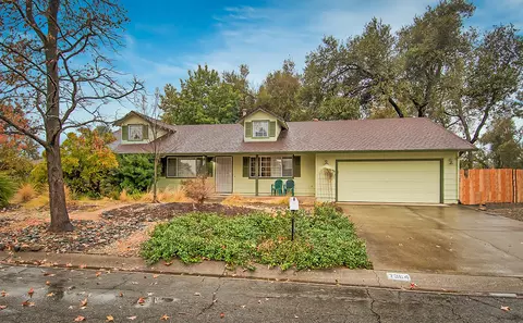 7364 Amigo Way, Redding, CA 96002 photo 3