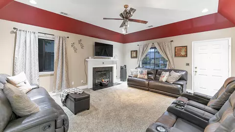 2193 Hacienda St, Redding, CA 96003 photo 5