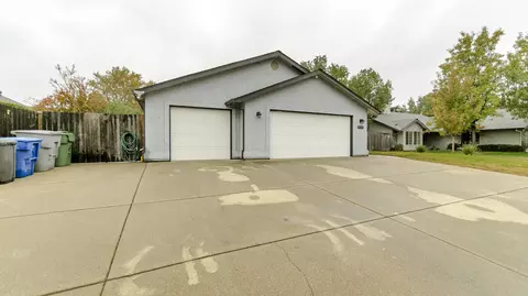 2193 Hacienda St, Redding, CA 96003 photo 21