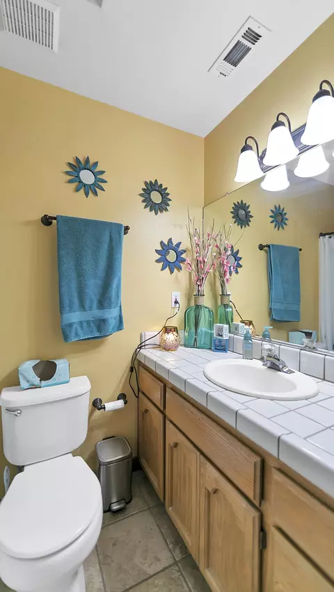 2193 Hacienda St, Redding, CA 96003 photo 17