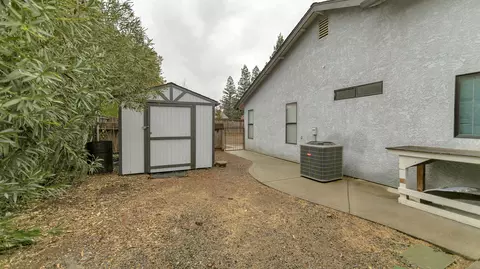 2193 Hacienda St, Redding, CA 96003 photo 23