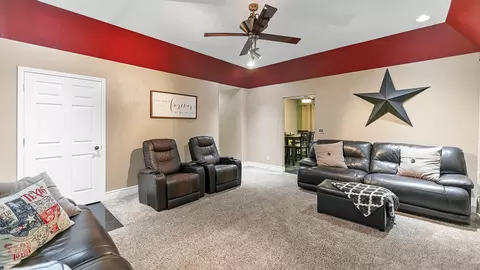 2193 Hacienda St, Redding, CA 96003 photo 6
