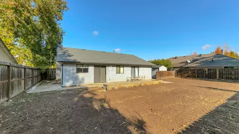 2193 Hacienda St, Redding, CA 96003 photo 26