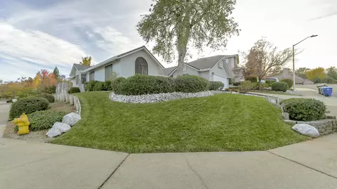 1081 Edgewater Ct, Redding, CA 96003 photo 16