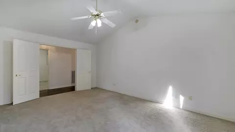 1081 Edgewater Ct, Redding, CA 96003 photo 8