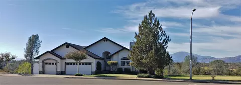 1596 St Andrews Dr, Redding, CA 96003 photo 1