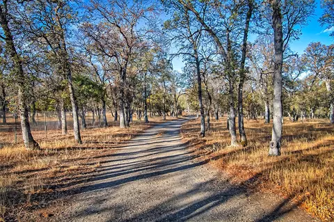 14565 Chico Ct, Red Bluff, CA 96080 photo 4