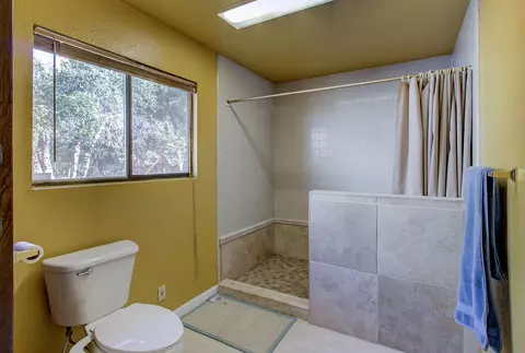 19287 Roxie Ln, Redding, CA 96003 photo 28