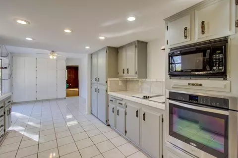 19287 Roxie Ln, Redding, CA 96003 photo 6