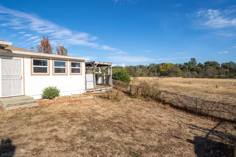 7259 Bridge Ln, Redding, CA 96002 photo 23