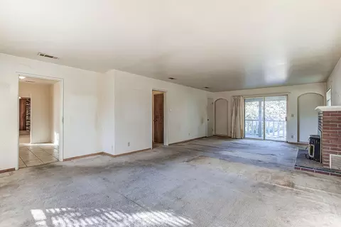 3640 Altura Ave, Redding, CA 96001 photo 4