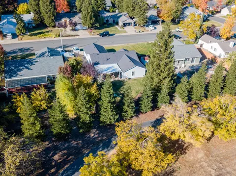 2169 Hemingway St, Redding, CA 96003 photo 34