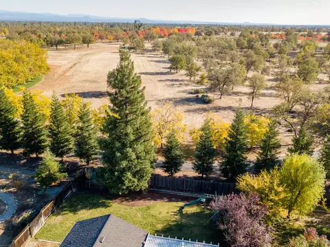 2169 Hemingway St, Redding, CA 96003 photo 36
