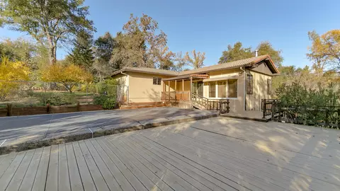 8945 Sadawa Ln, Redding, CA 96001 photo 22