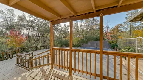 8945 Sadawa Ln, Redding, CA 96001 photo 20