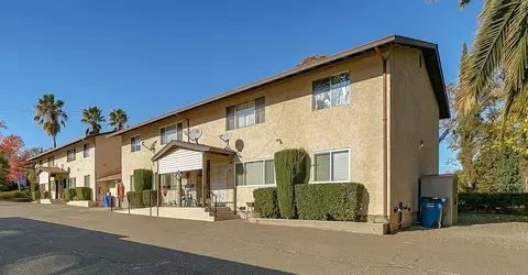 1421 Olive Ave, Redding, CA 96001 photo 1