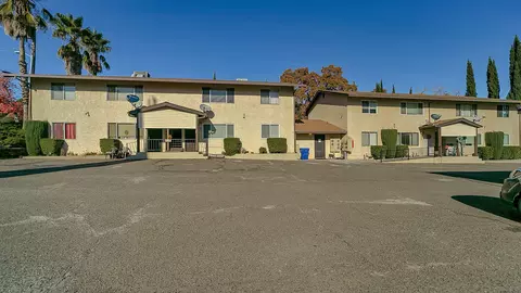 1421 Olive Ave, Redding, CA 96001 photo 2